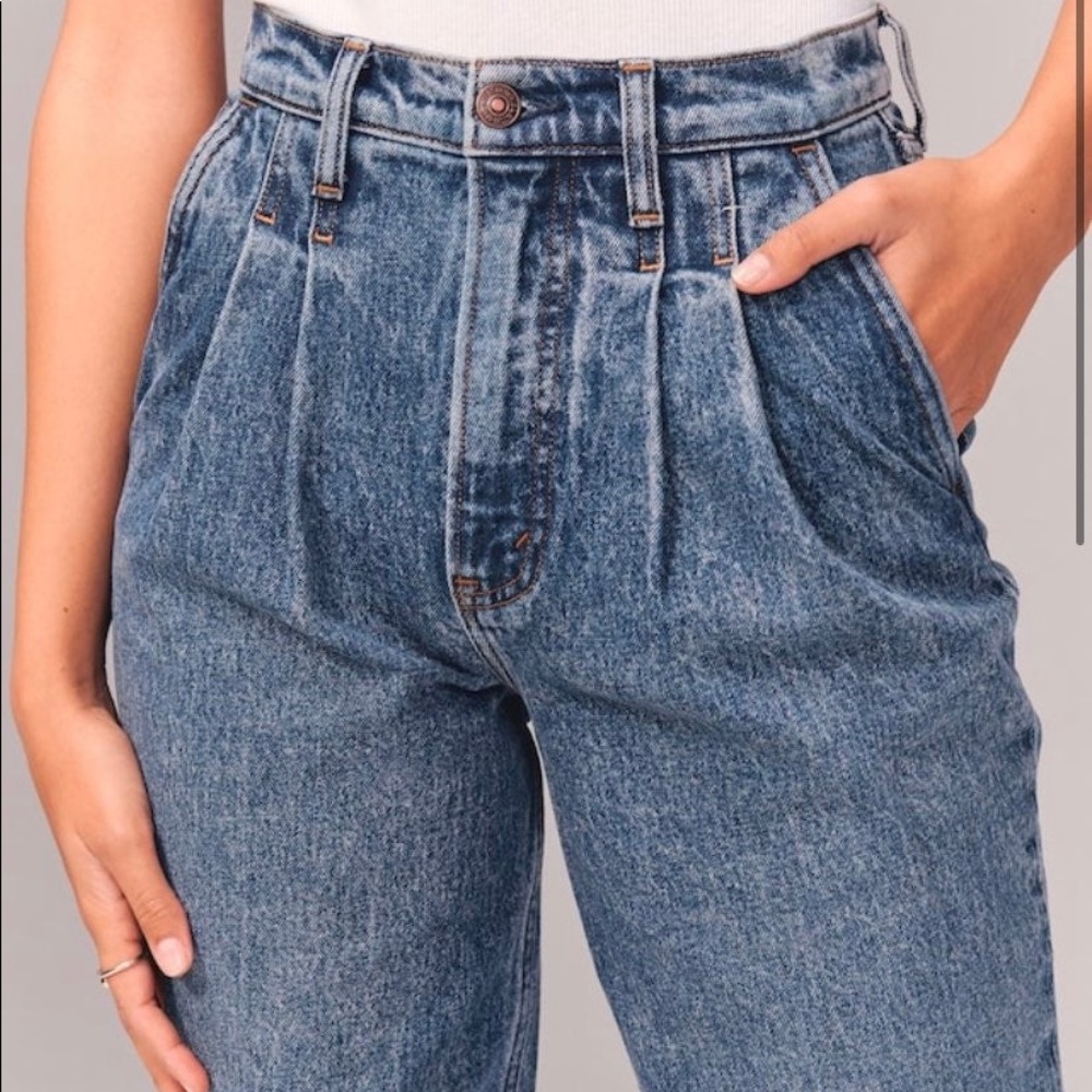Abercrombie 80s mom Jean